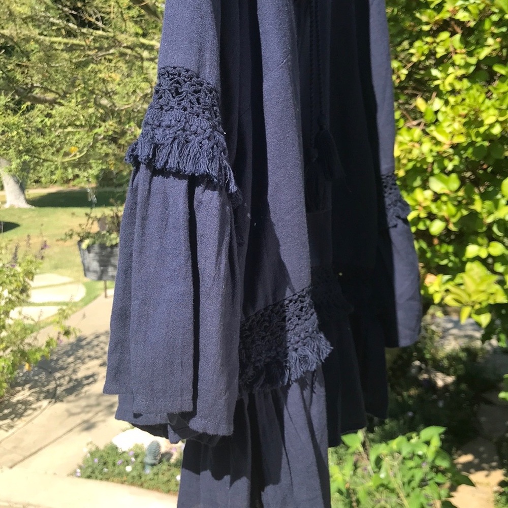 SALE A.n.a Navy Top Medium - Picture 13 of 15